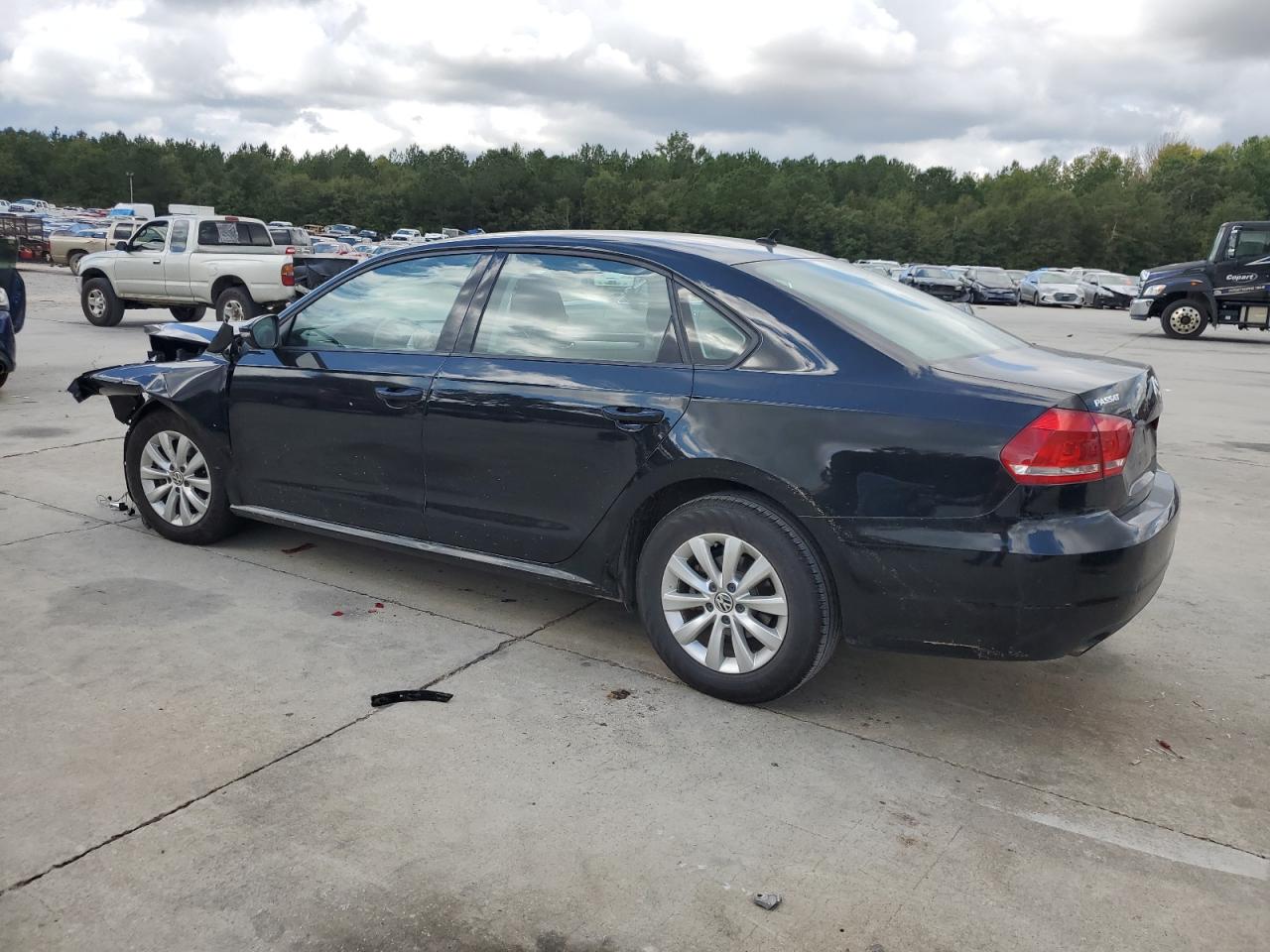 Lot #2974529416 2012 VOLKSWAGEN PASSAT S