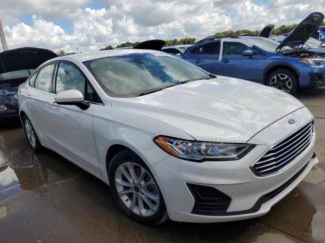 VIN 3FA6P0HD7KR246999 2019 Ford Fusion, SE no.4