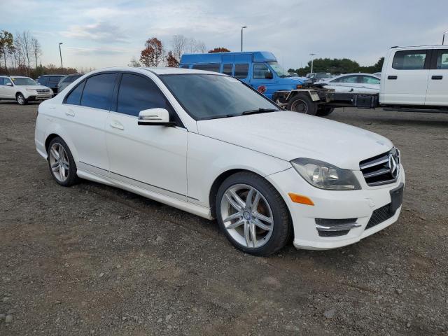 VIN WDDGF8AB0ER313652 2014 Mercedes-Benz C-Class, 3... no.4