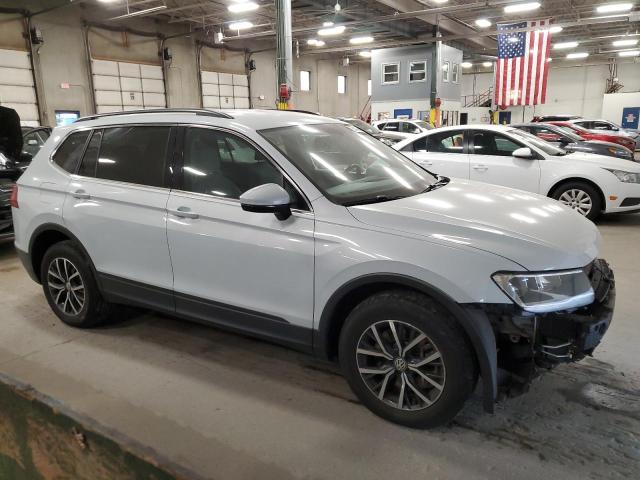 2019 VOLKSWAGEN TIGUAN SE - 3VV3B7AX4KM067844