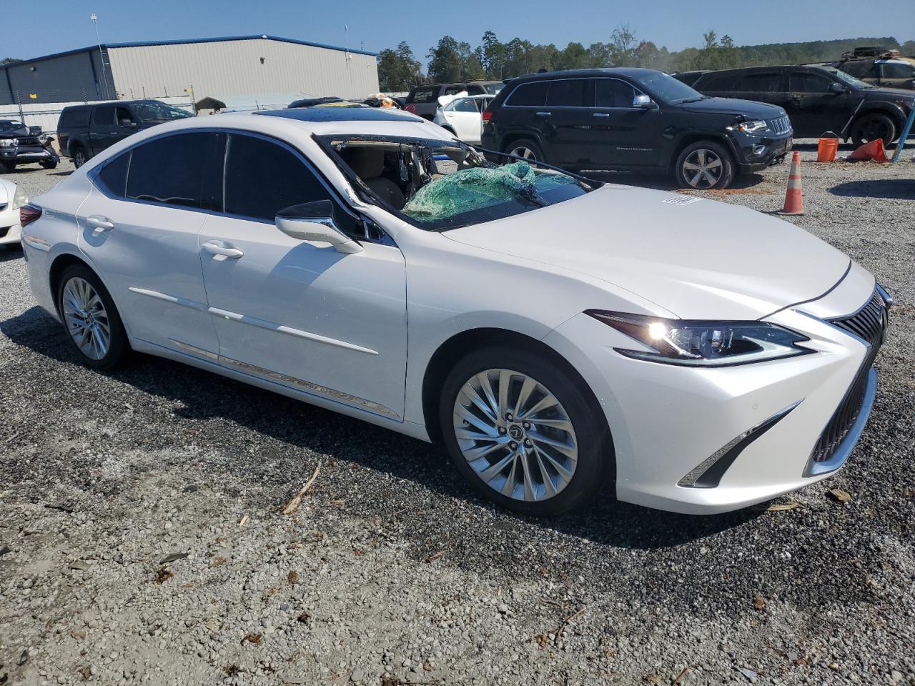 Lot #2921385842 2019 LEXUS ES 350