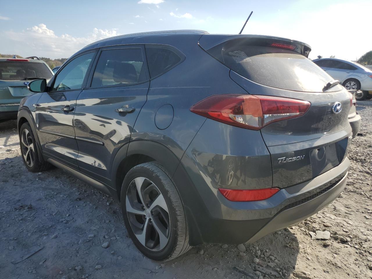 Lot #2972231116 2016 HYUNDAI TUCSON LIM