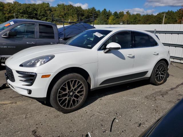 VIN WP1AB2A52HLB15048 2017 Porsche Macan, S no.1