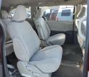 TOYOTA SIENNA LE photo