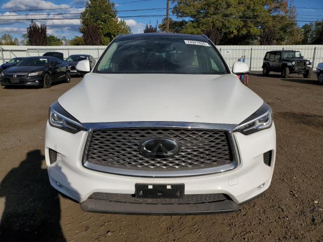 VIN 3PCAJ5M35KF139063 2019 Infiniti QX50, Essential no.5