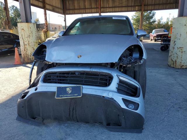 VIN WP1AA2A21HKA87077 2017 PORSCHE CAYENNE no.5