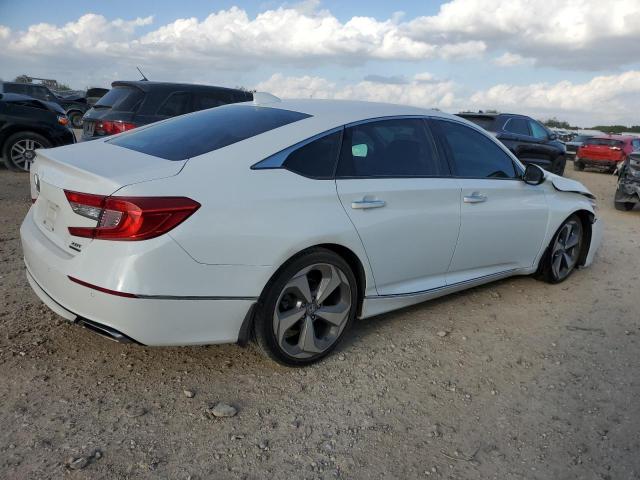 VIN 1HGCV2F94JA043897 2018 Honda Accord, Touring no.3