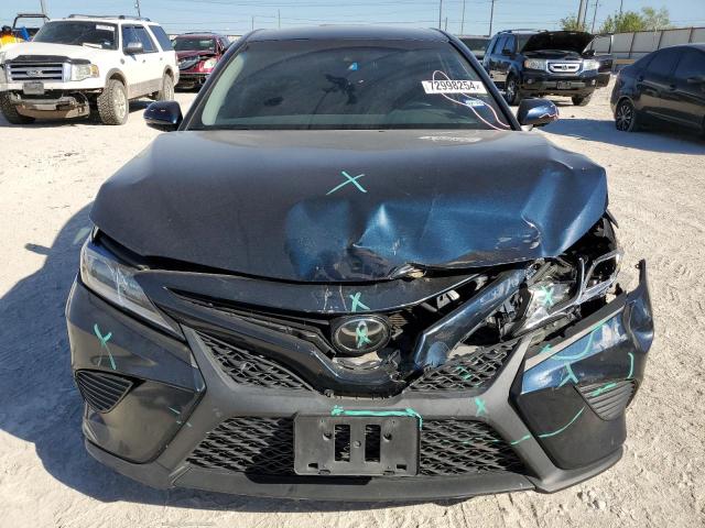 VIN 4T1B11HK4JU654667 2018 Toyota Camry, L no.5