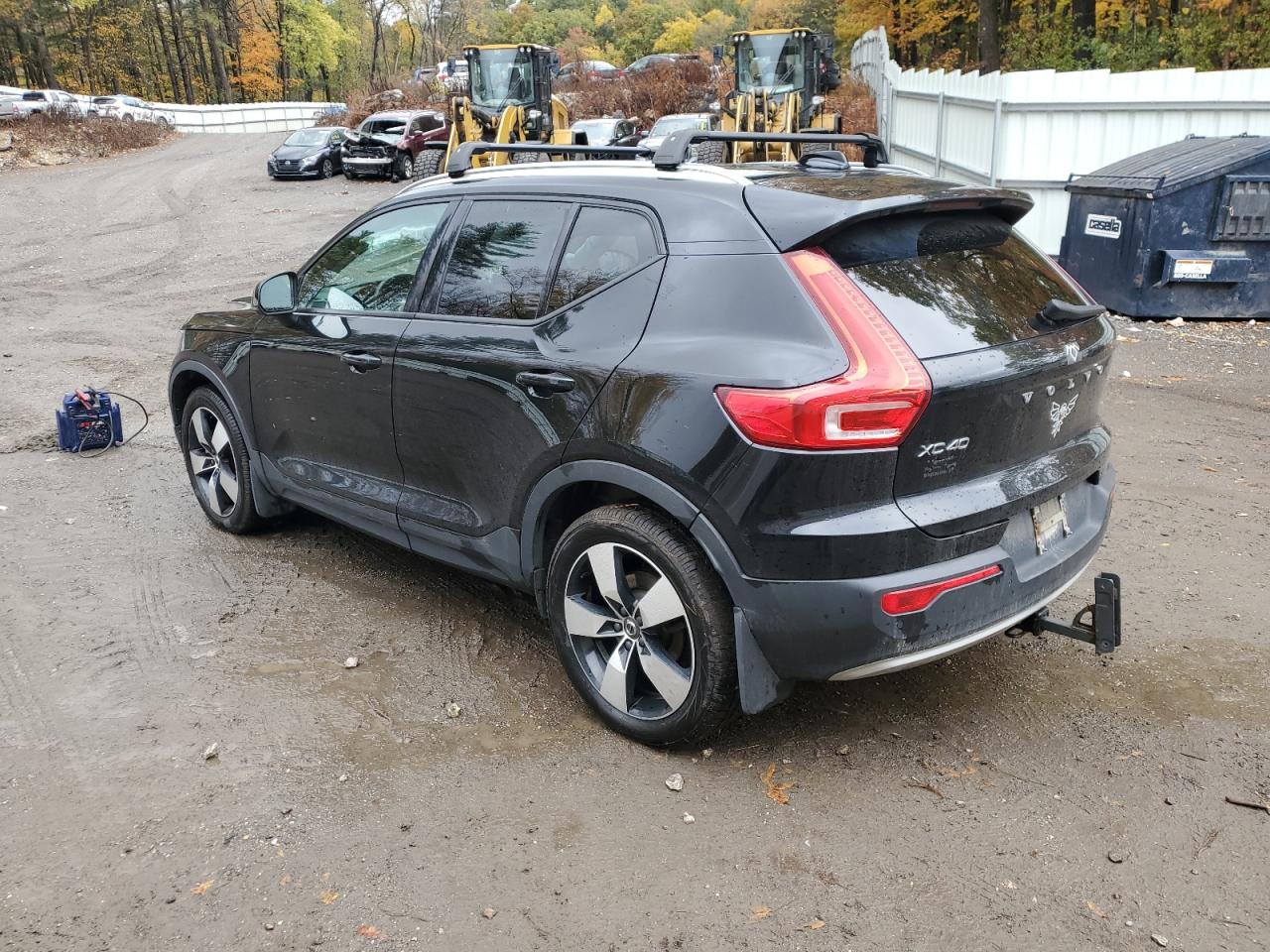 Lot #2952766903 2021 VOLVO XC40 T5 MO