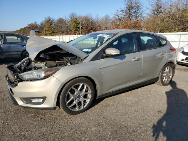 VIN 1FADP3K27FL277450 2015 FORD FOCUS no.1