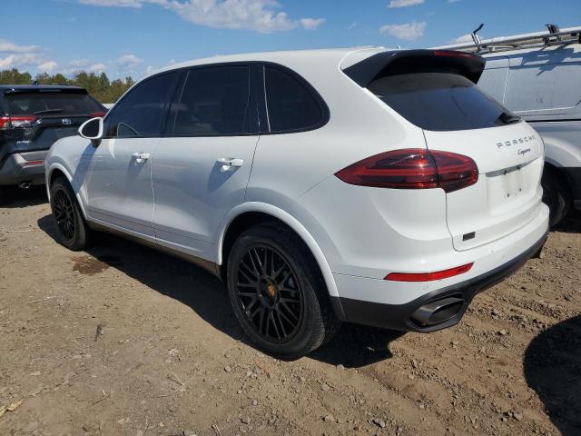 VIN WP1AA2A29HKA86114 2017 PORSCHE CAYENNE no.2