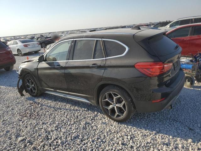 VIN WBXHT3C39J5L34374 2018 BMW X1 no.2