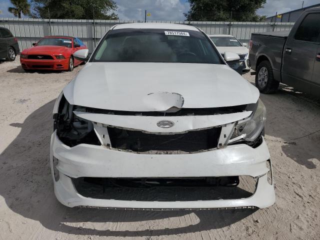 VIN 5XXGT4L31HG158151 2017 KIA OPTIMA no.5