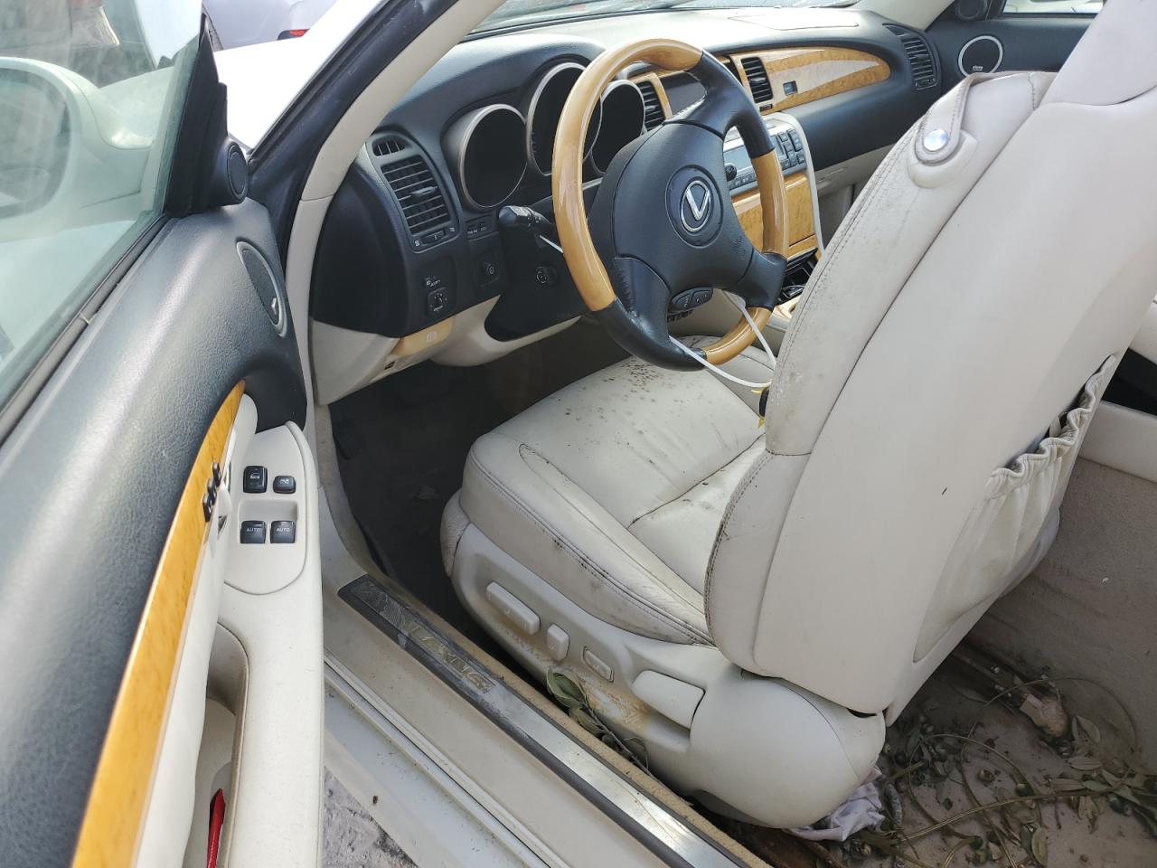 Lot #2996713868 2004 LEXUS SC 430