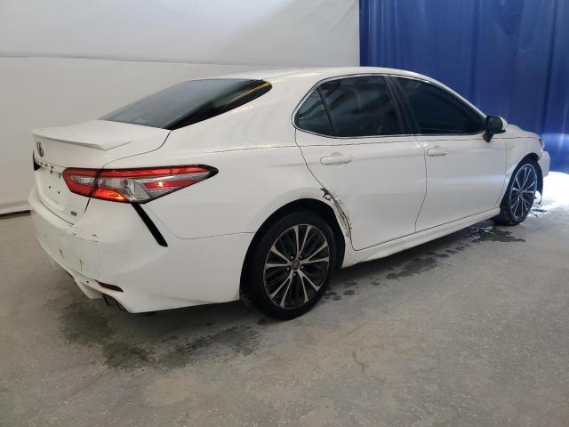 VIN 4T1B11HK3JU065173 2018 Toyota Camry, L no.3