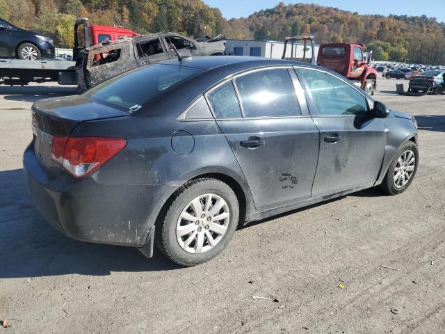 VIN 1G1PA5SH2D7324598 2013 Chevrolet Cruze, LS no.3