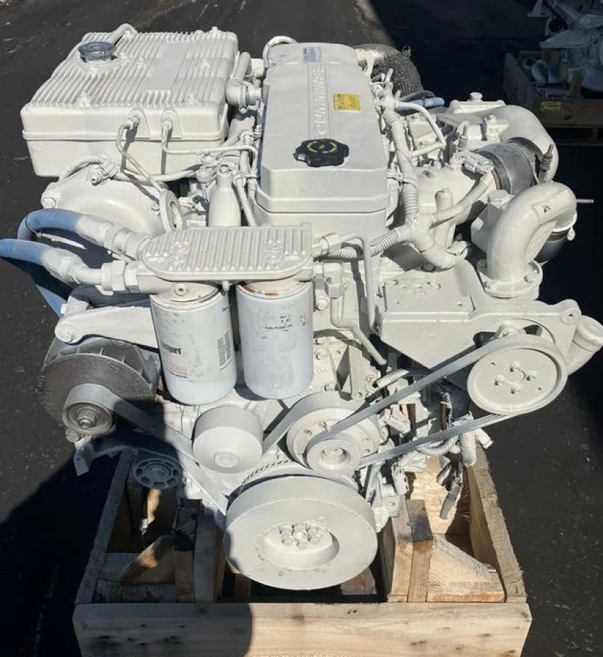 Lot #2935718843 2013 CUMMINS QSB6.7