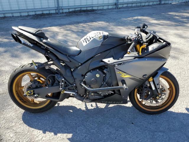 YAMAHA YZFR1 C 2014 black  gas JYARN23Y0EA003824 photo #1