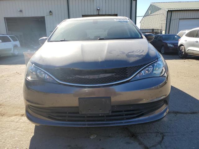 VIN 2C4RC1DG0HR635653 2017 Chrysler Pacifica, Touring no.5