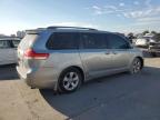 TOYOTA SIENNA LE photo