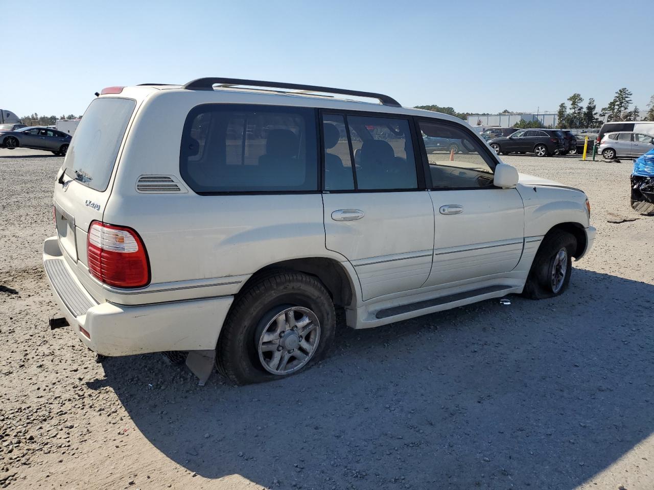 Lot #3026090118 2000 LEXUS LX 470