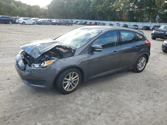 VIN 1FADP3K29GL385750 2016 Ford Focus, SE no.1