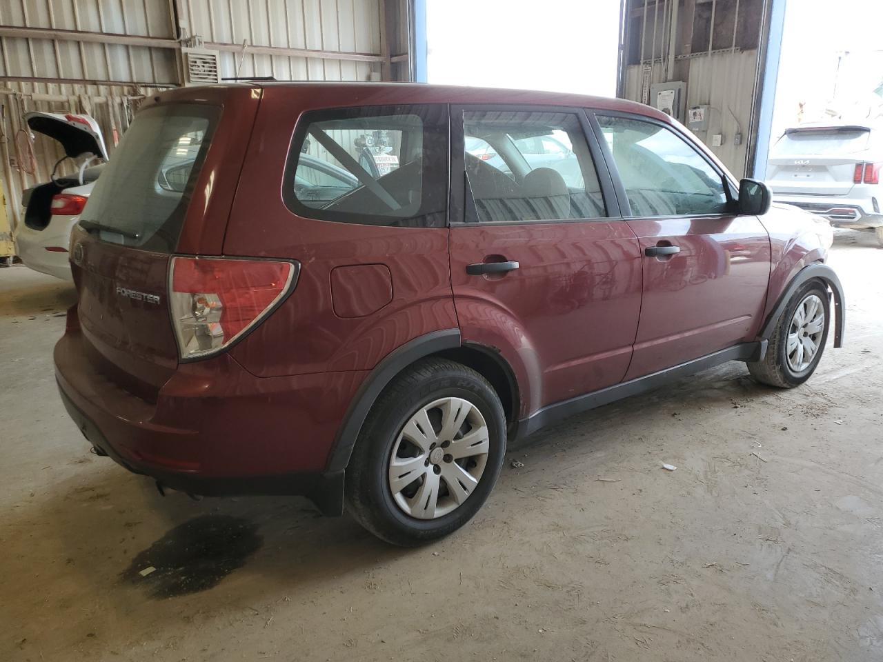 Lot #2945550116 2010 SUBARU FORESTER 2