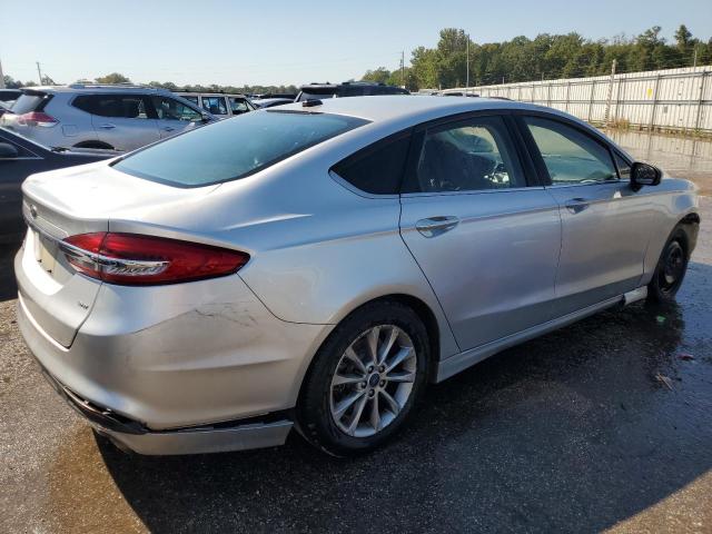 VIN 3FA6P0H73HR125633 2017 Ford Fusion, SE no.3