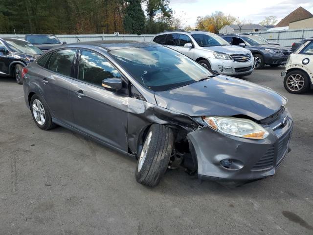 VIN 1FADP3F23EL344697 2014 Ford Focus, SE no.4