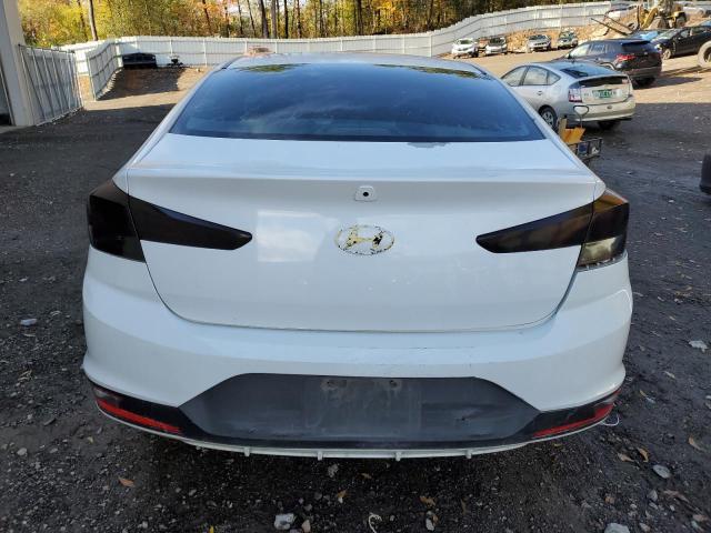 2019 HYUNDAI ELANTRA SE - 5NPD74LFXKH459594
