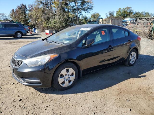 VIN KNAFK4A63F5320565 2015 KIA Forte, LX no.1