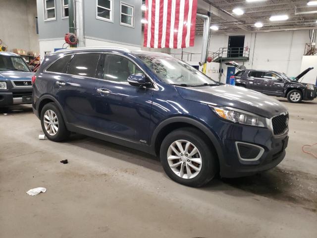 VIN 5XYPGDA33JG427579 2018 KIA Sorento, LX no.4