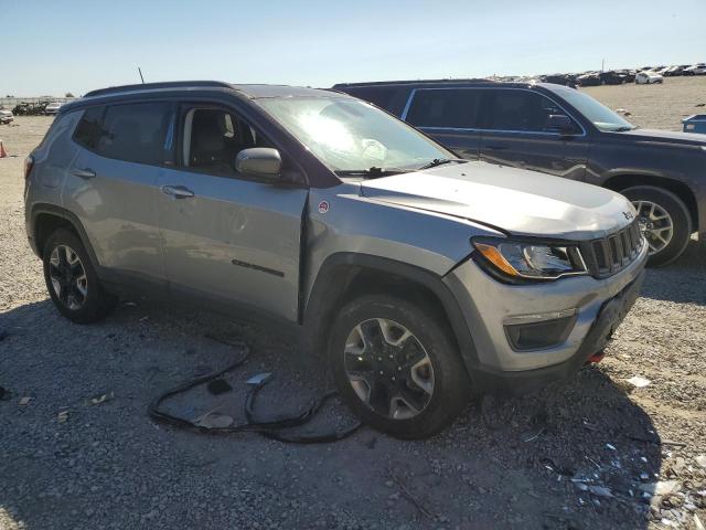 VIN 3C4NJDDB6JT470060 2018 JEEP COMPASS no.4