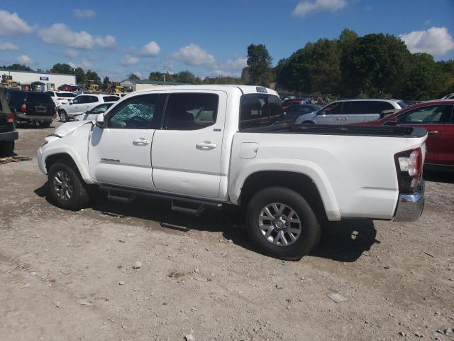 VIN 5TFAZ5CN8JX070823 2018 Toyota Tacoma, Double Cab no.2