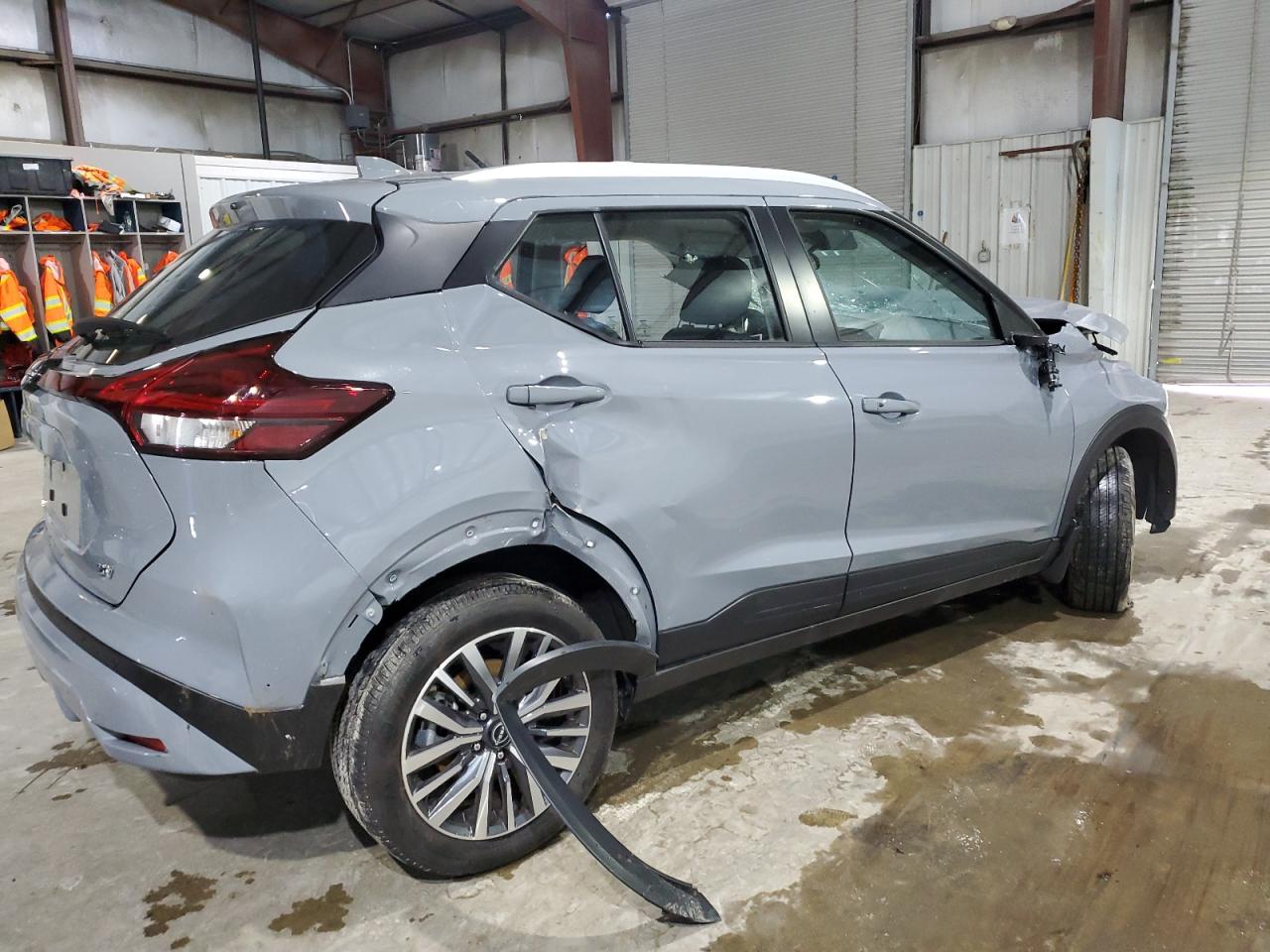 Lot #2935902889 2024 NISSAN KICKS SV