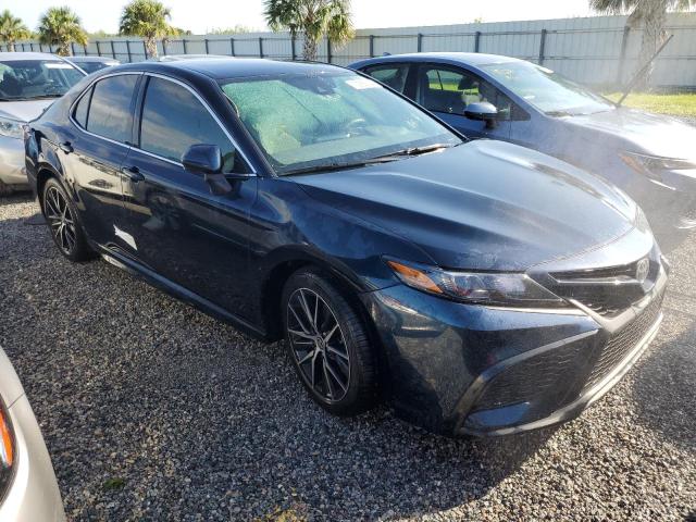 VIN 4T1G11AK3MU515439 2021 Toyota Camry, SE no.4