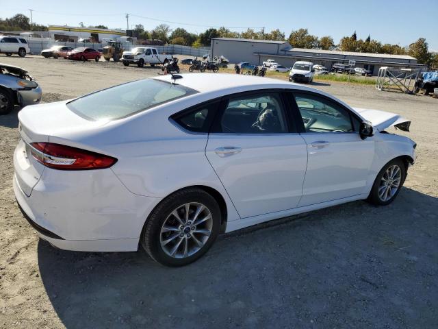 VIN 3FA6P0H78HR215988 2017 Ford Fusion, SE no.3