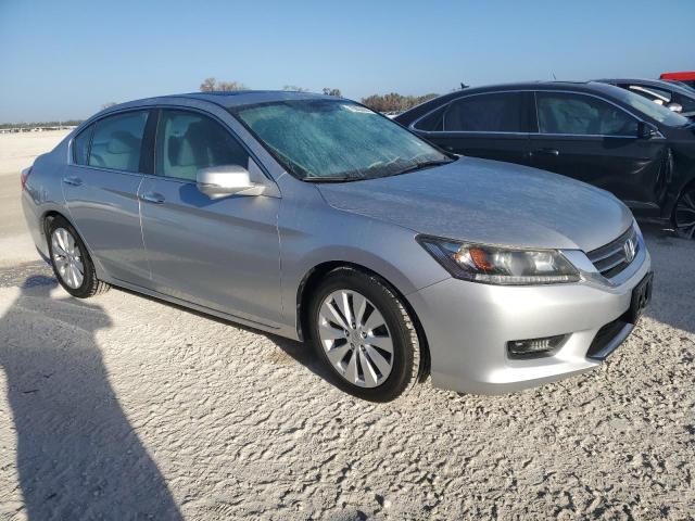 VIN 1HGCR2F79FA164001 2015 Honda Accord, EX no.4