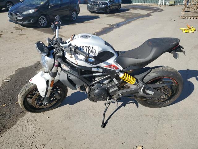 DUCATI MONSTER 79 2019 white  gas ML0MADBM1KT002525 photo #4