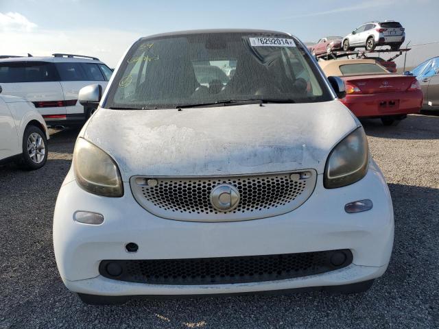 VIN WMEFJ5DA1GK067097 2016 Smart Fortwo no.5