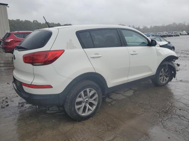 VIN KNDPBCAC9G7826849 2016 KIA Sportage, LX no.3