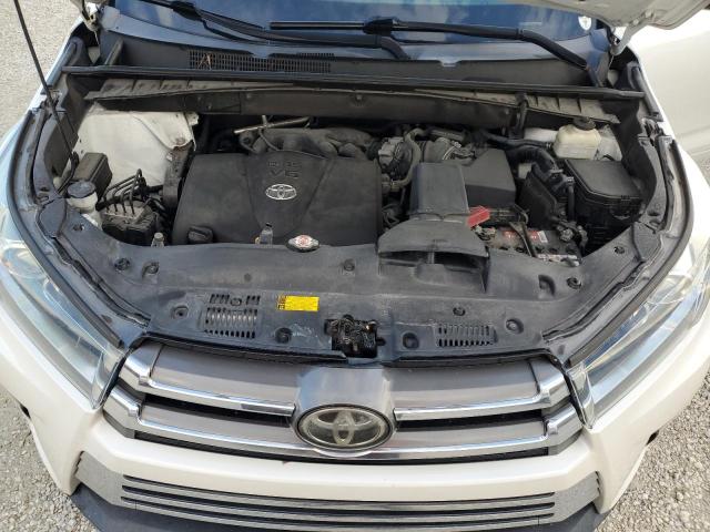 VIN 5TDYZRFH5JS247295 2018 Toyota Highlander, Limited no.11