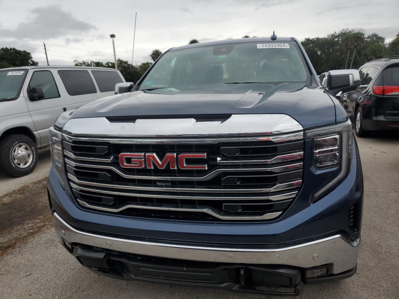 Lot #2990586695 2022 GMC SIERRA C15