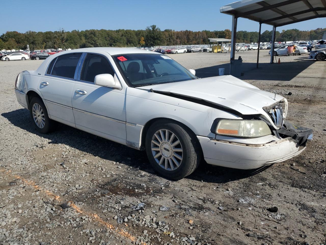 Lot #2952816814 2003 LINCOLN TOWN CAR S