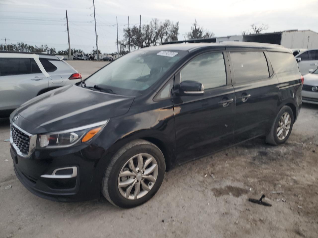 Lot #2954659416 2020 KIA SEDONA LX