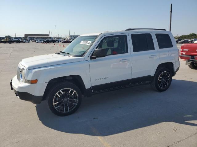 VIN 1C4NJRFB0ED810843 2014 Jeep Patriot, Latitude no.1