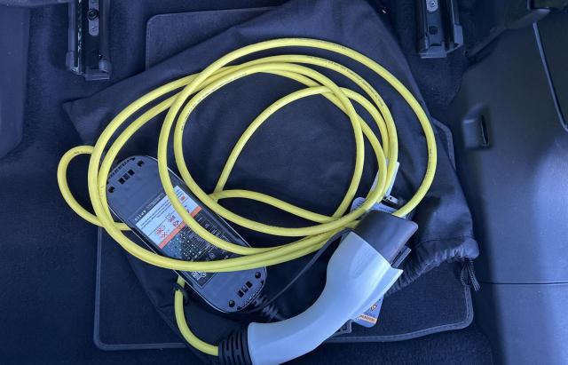 2021 VOLKSWAGEN ID.4 FIRST WVGDMPE24MP007325