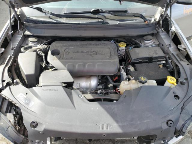 VIN 1C4PJLCB3KD488396 2019 Jeep Cherokee, Latitude no.11