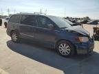 CHRYSLER TOWN & COU photo