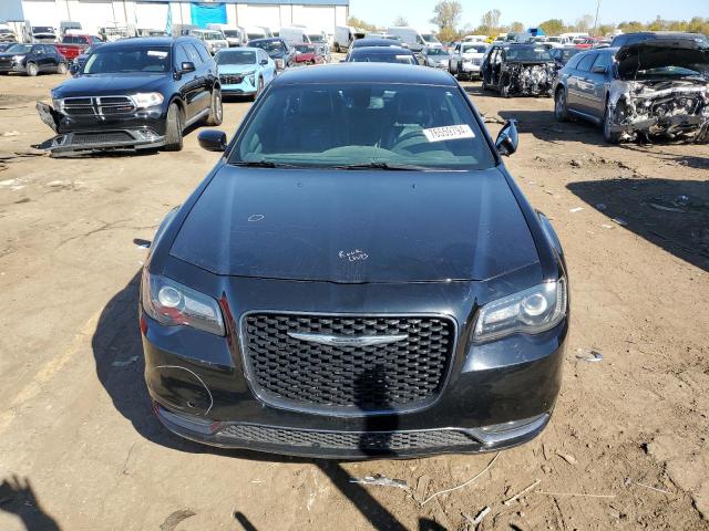 VIN 2C3CCAGG6HH512550 2017 Chrysler 300, S no.5